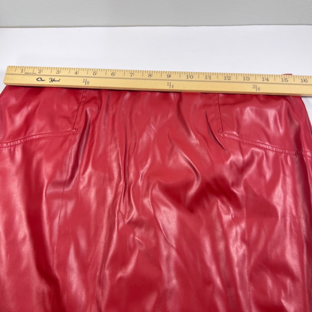 Festive Chic Red Faux Leather Pencil Skirt Midi Length Back Zip Women's Sz S/M - Picture 8 of 9